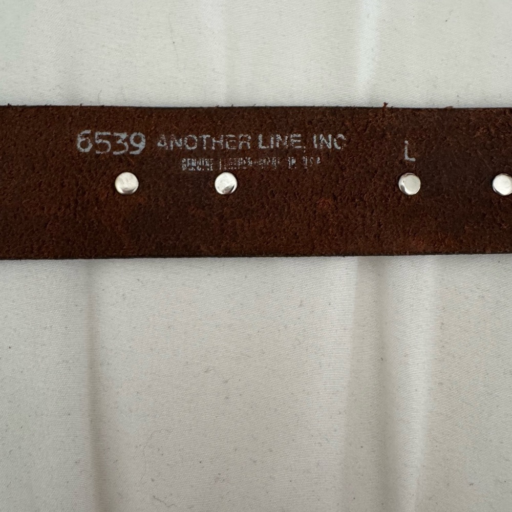 Brown Leather Belt with Silver Buckle - Picture 3 of 3